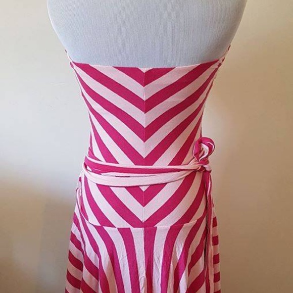 Made in USA 🇺🇲 | GUESS Pink Chevron Stripe Tube Dress (XS) - Picture 3 of 7